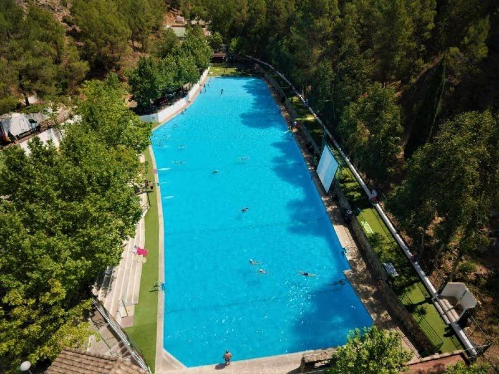 Así es la piscina más grande de Europa: está en España y forma parte de un  bonito Parque Natural