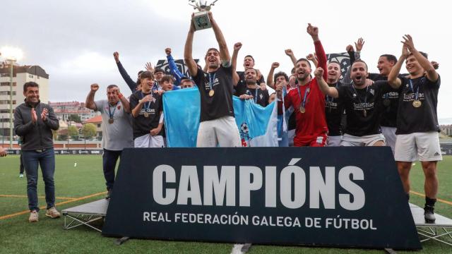 El Villalonga se hace con la Copa Diputación frente al Areas en Vigo