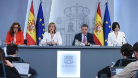 De izquierda a derecha, Mónica García, Pilar Alegría, Luis Planas y Diana Morant, este martes tras el Consejo de Ministros.