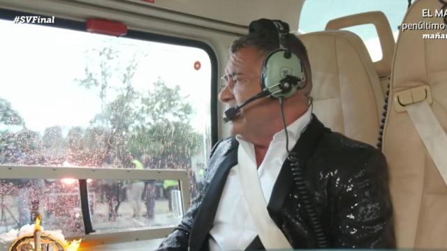Jorge Javier Vázquez en el helicóptero de ‘Supervivientes’.