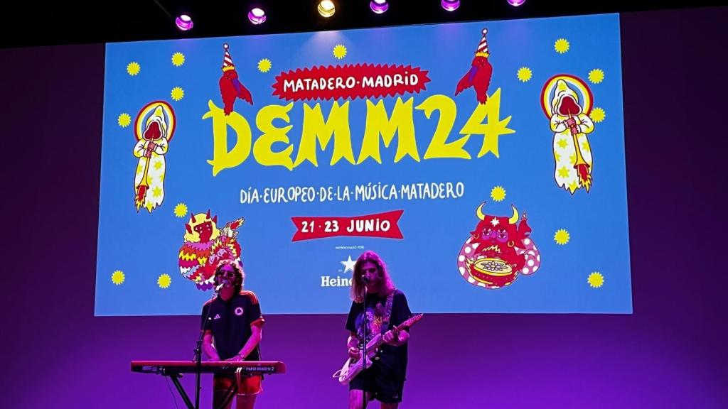 Concierto de Cometa durante la presentación de DEMM 24 en Matadero Madrid.