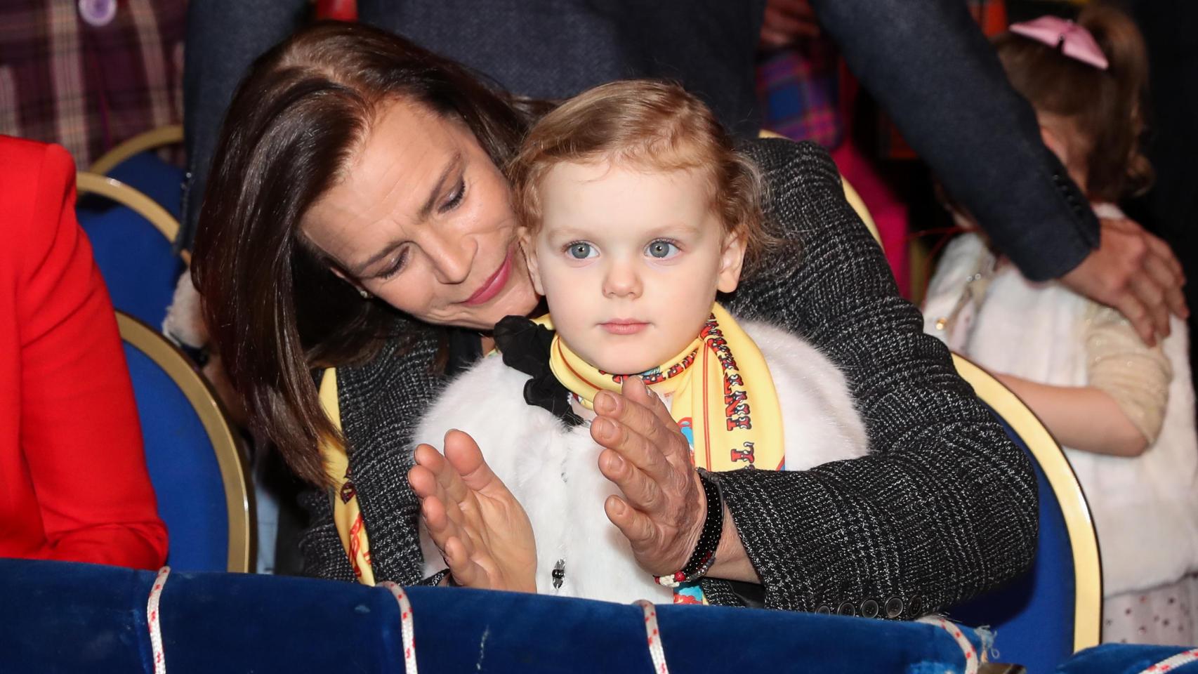 La princesa Estefanía de Mónaco y su sobrina , la princesa Gabriela de Mónaco