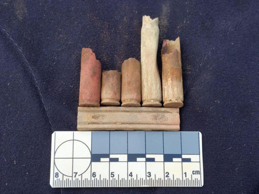 Imagen de los casquillos encontrados en la zona de la fosa común en Sena de Luna