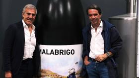 Momento de la visita de Aznar y Ana Botella