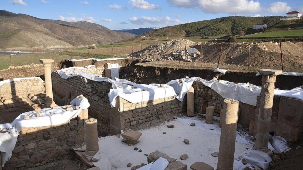 Fotografía de algunas de las ruinas de Satala, antiguo campamento militar romano.