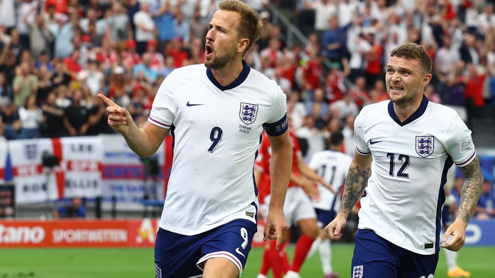 Harry Kane celebra el gol ante Dinamarca.