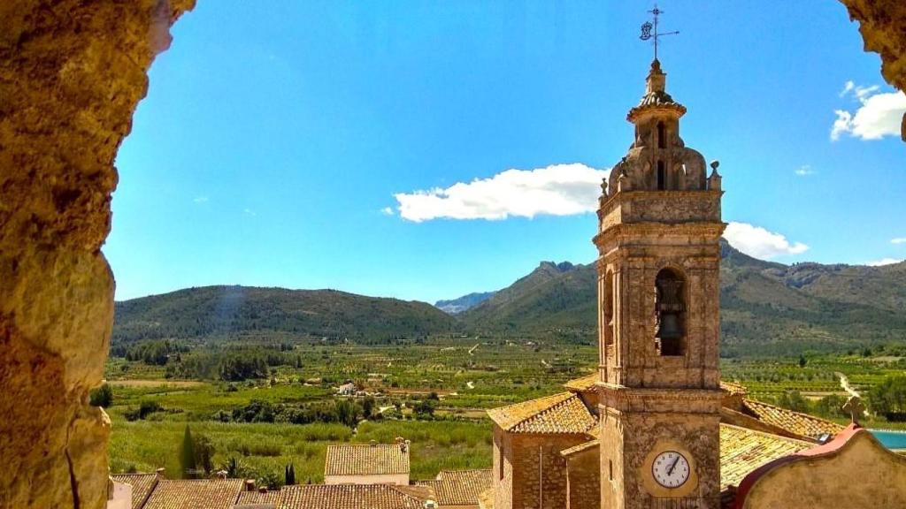 Vistas desde la Torre Medieval de Alcalalí.