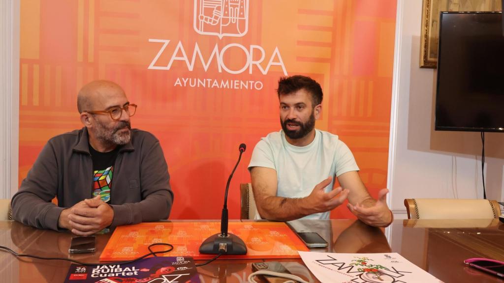 Presentación de la Muestra de Folclore  de Zamora con David Gago