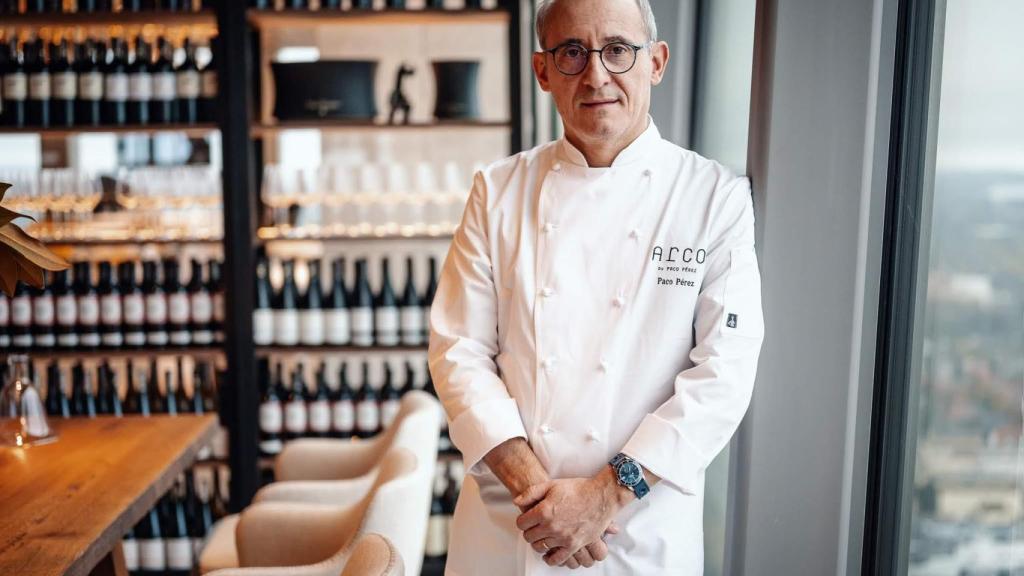 El chef Paco Pérez  logra su primera estrella Michelin en Polonia: cocina mediterránea en un rascacielos