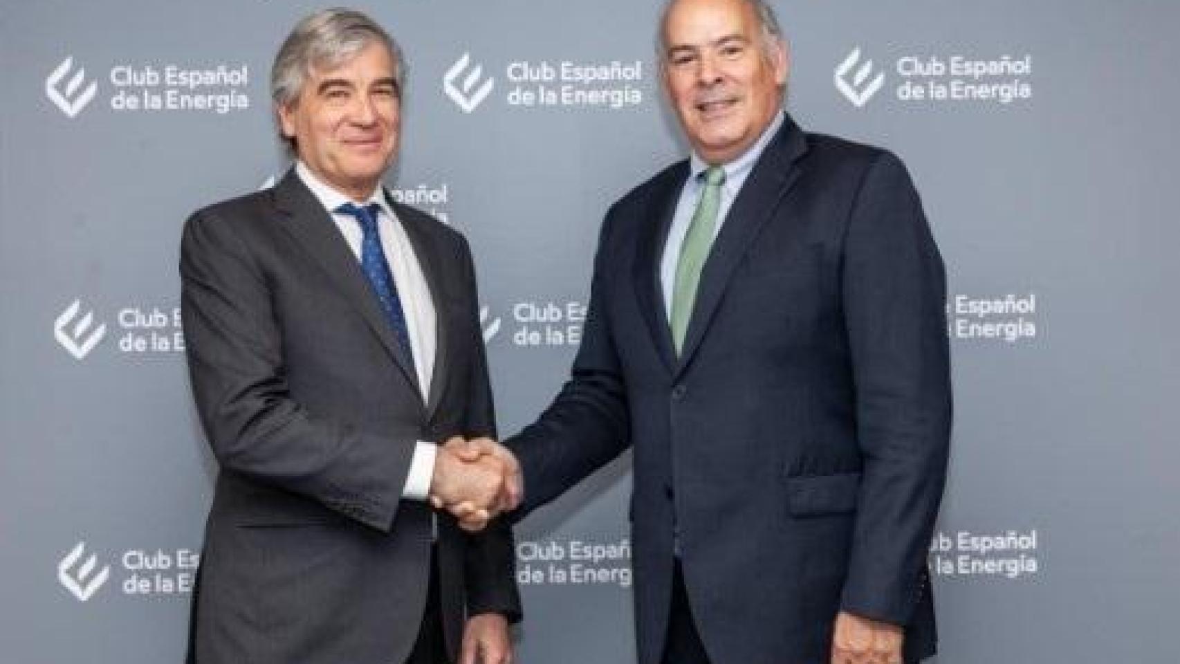 Francisco Reynés, nuevo presidente del Club Español de la Energía hasta 2026, y Mario Ruiz Mario Ruiz-Tagle, CEO de Iberdrola España, que lo ha sido hasta ahora.