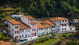 Ni Luanco ni Llanes, la ciudad asturiana que prefieren los turistas para viajar en verano