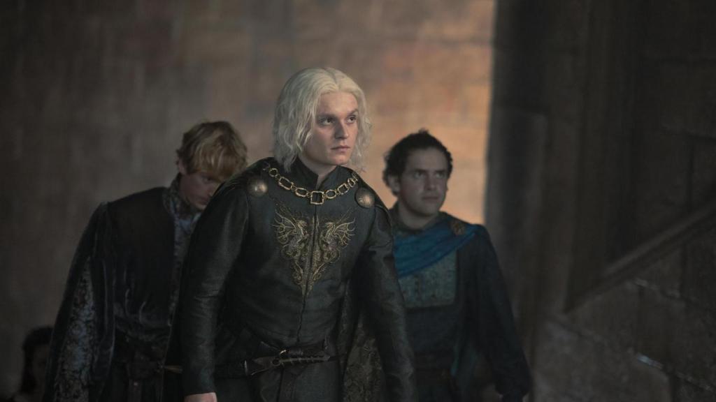 Aegon II and his Royal Guard