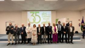 Autoridades y directivos del Hospital Clínico en la celebración del 35 aniversario.