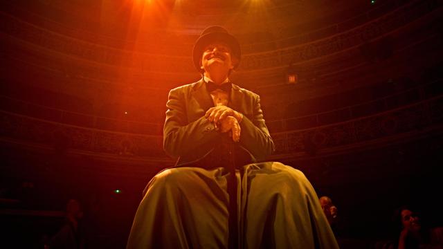 Antoni Comas interpreta al Autor en 'El gran teatro del mundo'. Foto: Sergio Parra