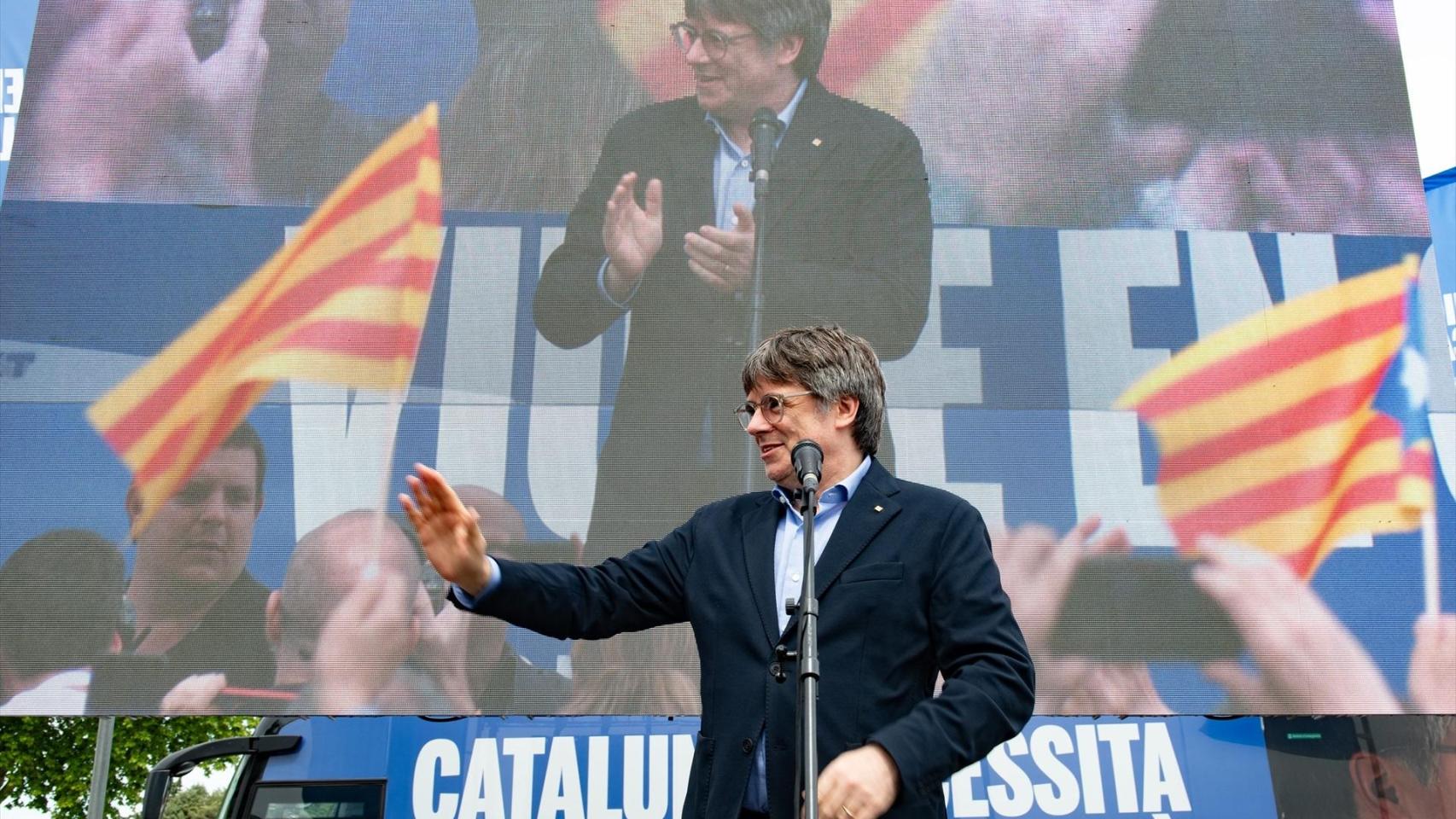 Carles Puigdemont, el pasado 4 de mayo, en un acto de campaña de Junts celebrado en Argelès-sur-Mer (Francia).