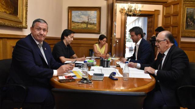 El presidente de la Diputación de Zamora, Javier Faúndez, se reúne con representantes de Somacyl