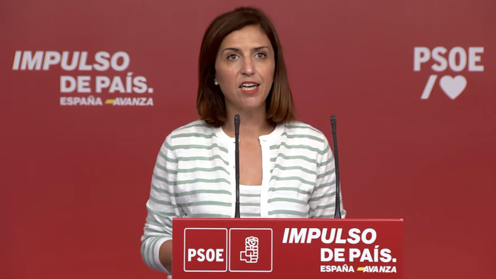 Esther Peña, portavoz del PSOE, en la rueda de prensa de este lunes