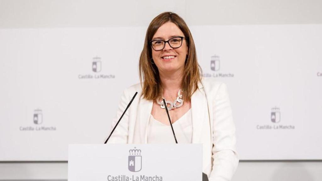 Esther Padilla, consejera portavoz del Gobierno de Castilla-La Mancha, este miércoles en rueda de prensa.