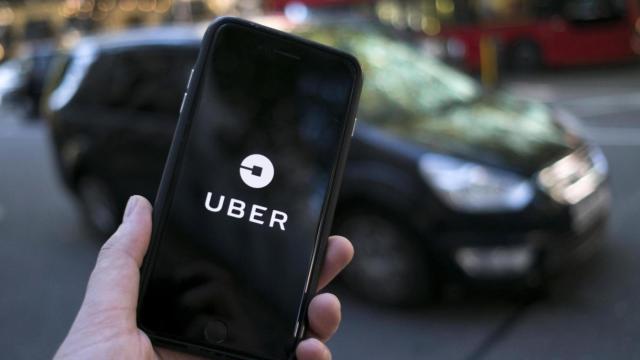 Alicante y Elche ya cuentan con el servicio de taxi de 'Uber'
