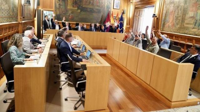 El pleno ordinario de la Diputación de León acoge el debate sobre la moción pro autonomía, a instancias de la Unión del Pueblo Leonés