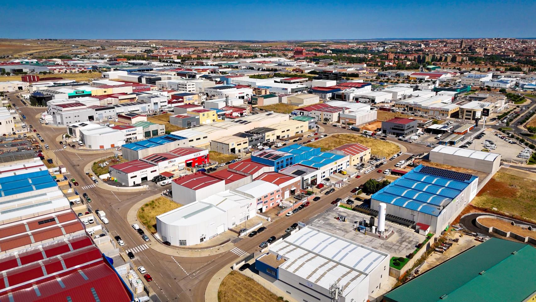 Vista aérea de unos de los polígonos industriales de Carbajosa