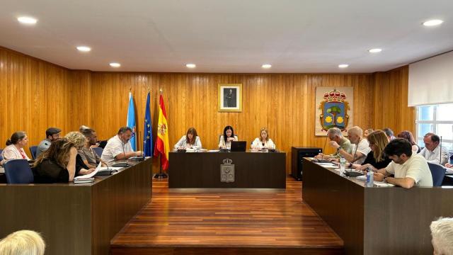 Pleno municipal en el Concello de Cambre