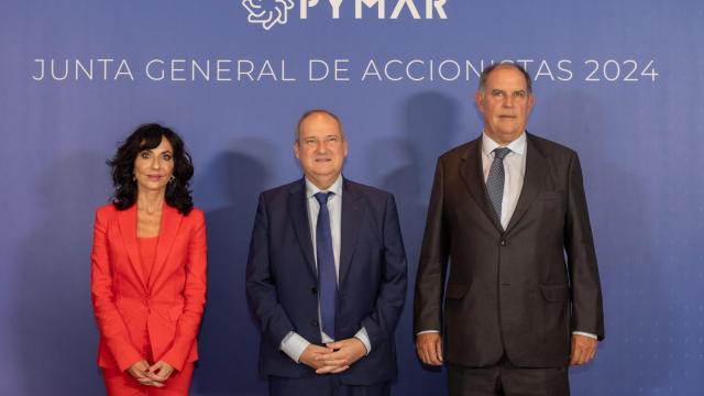 Almudena López del Pozo, consejerada delegada de Pymar (i), junto a Jordi Hereu, ministro de Industria y Turismo (c).
