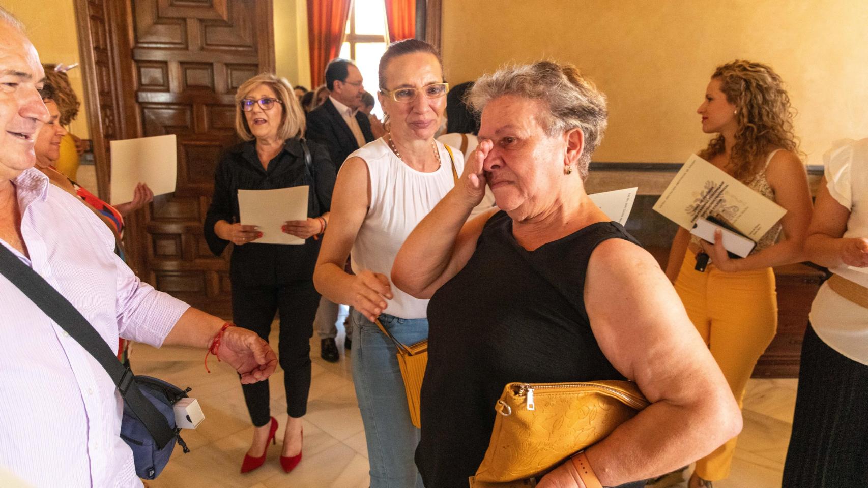 Felicidad y lágrimas de emoción entre los 220 nuevos funcionarios de la Diputación de Toledo: todas las fotos