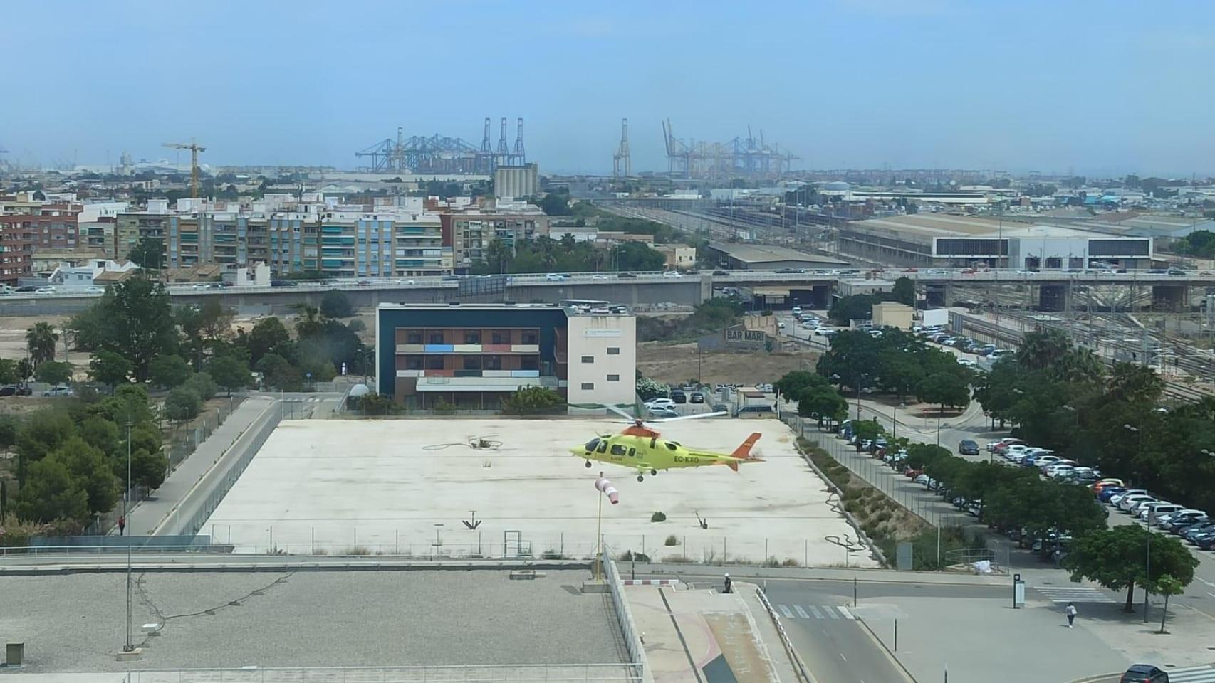 Helicóptero medicalizado, en una imagen de archivo. EE