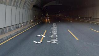 Accidente mortal en Málaga: una motorista fallece tras chocar con un vehículo en el túnel de Churriana