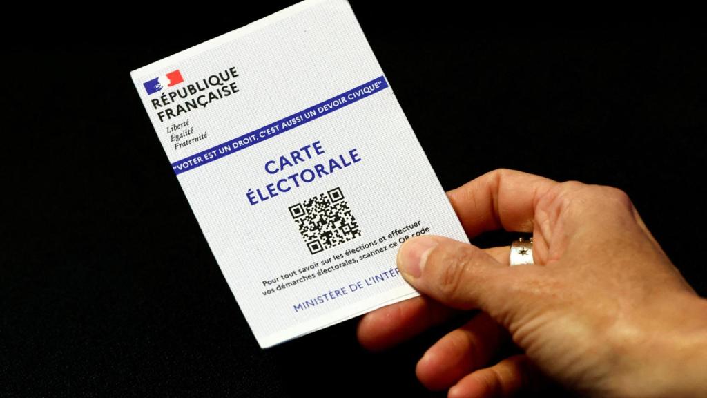 Papeleta de las elecciones legislativas en Francia en junio de 2024