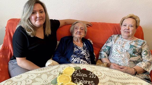 Dolores Buitrago llega a supercentenaria y celebra cantando coplas sus 110 años en Puertollano.
