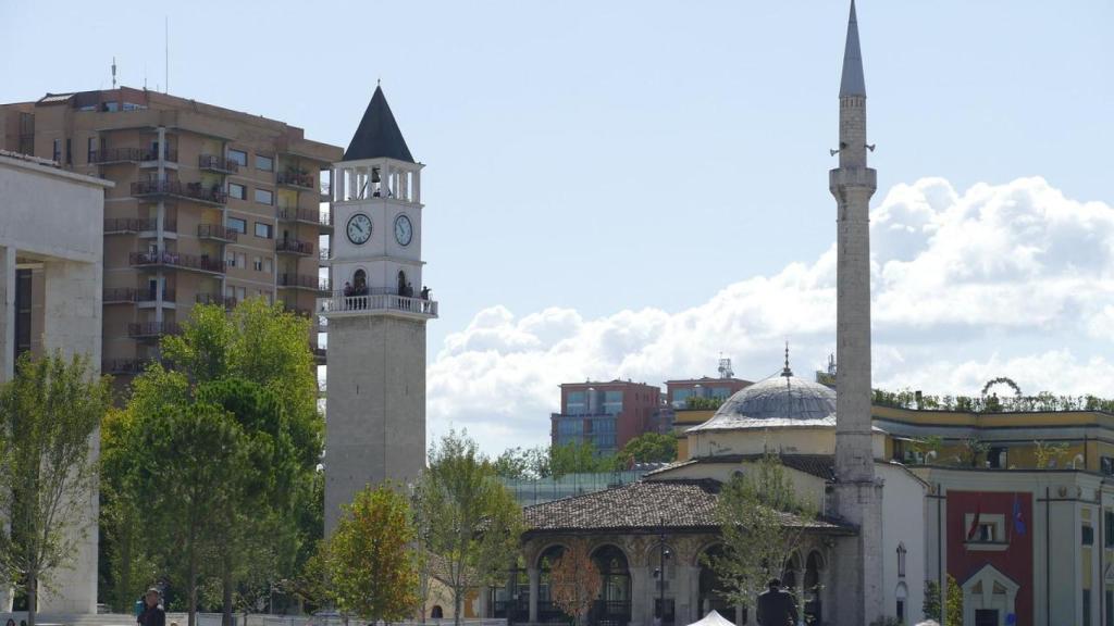 Tirana es la ciudad más grande de Albania.
