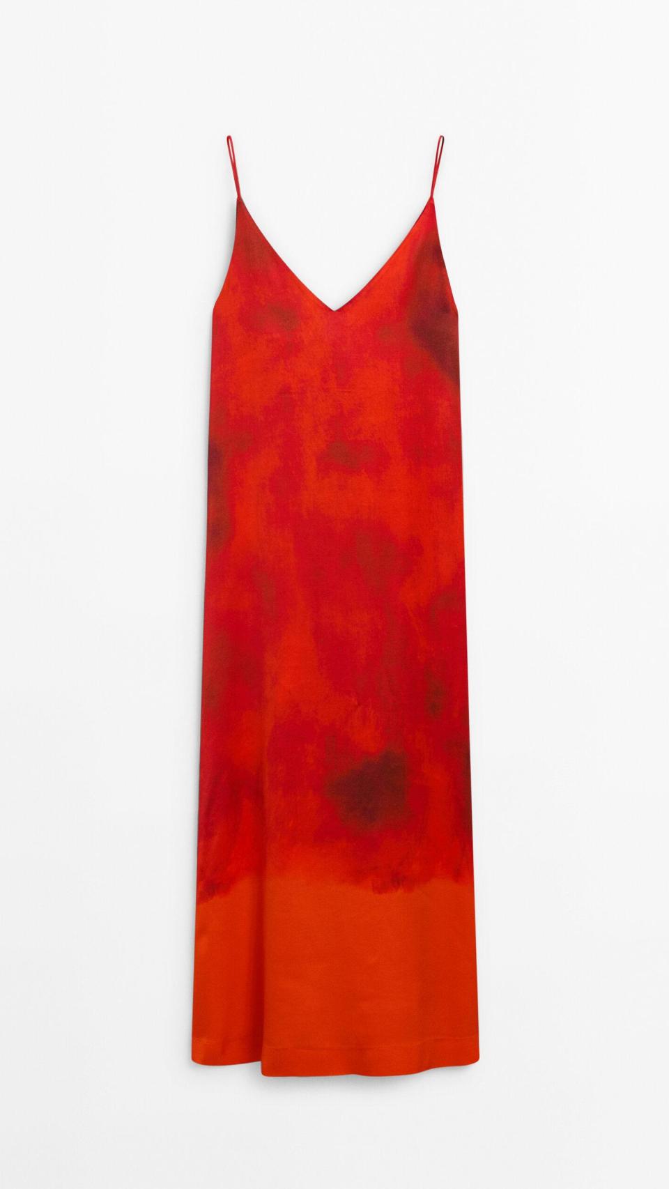 Un vestido de Massimo Dutti.
