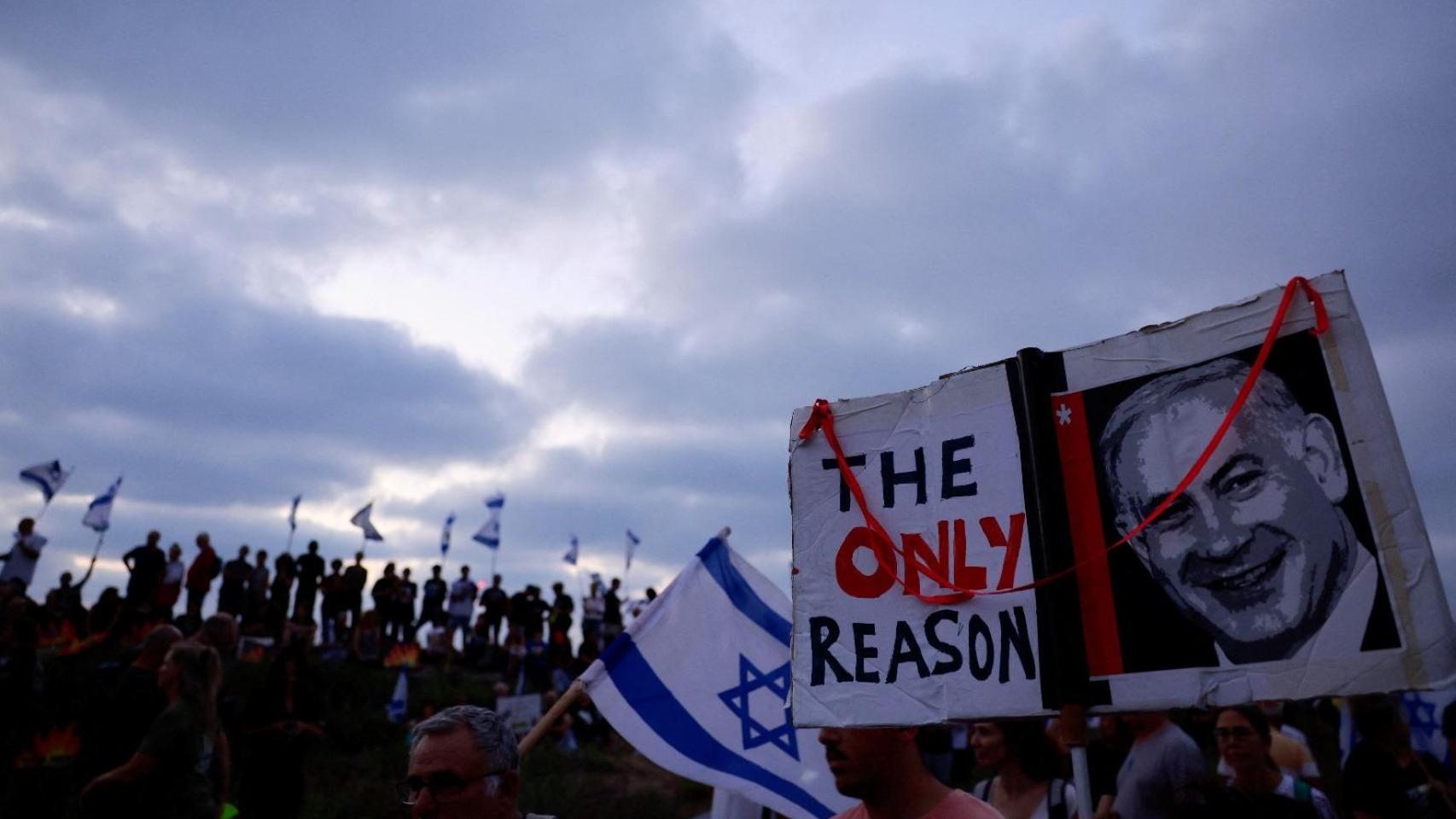Imagen de una protesta en Israel contra el Gobierno de Netanyahu y por el regreso de los rehenes.