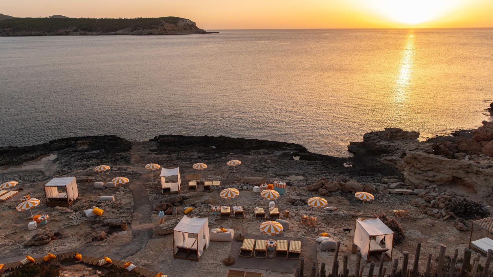 El beach club del Six Senses de Ibiza.