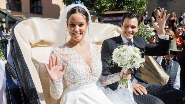 Carolina Monje y Álex Lopera el día de su boda.