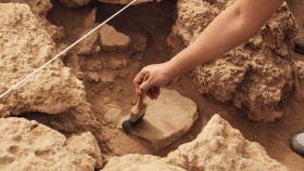 Excavaciones en el yacimiento de El Bebedero, una de las primeras ocupaciones humanas en Lanzarote.