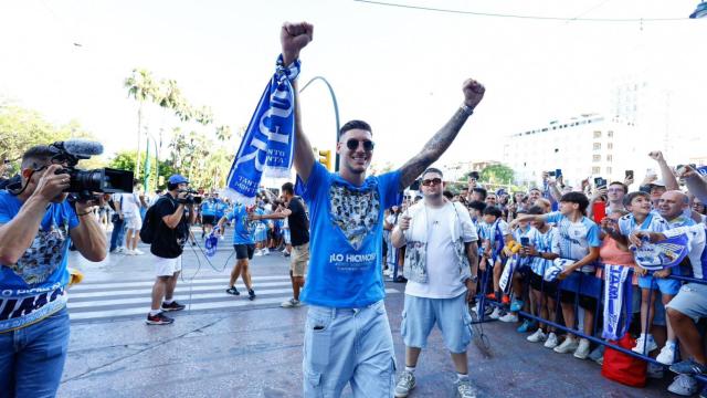 Roberto durante la celebración del ascenso del Málaga CF