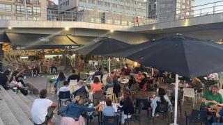 Una terraza del Náutico de Vigo se convierte en un escenario de conciertos este verano