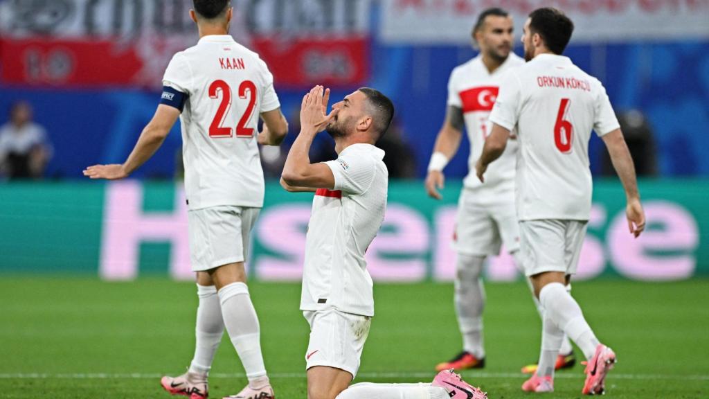 La celebración de Merih Demiral tras marcar a Austria.