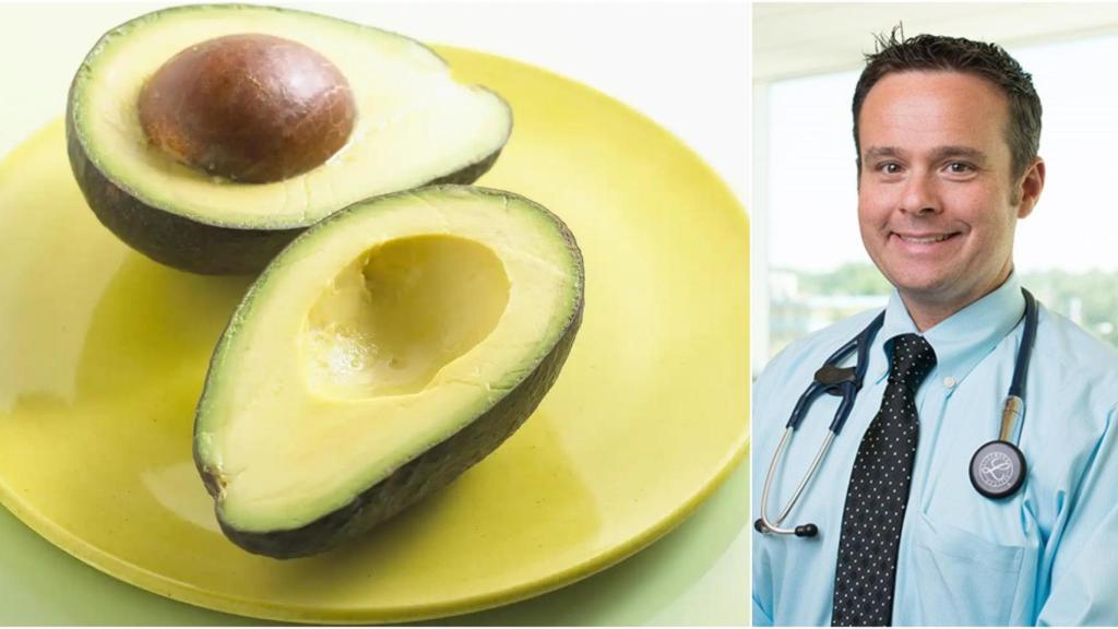 Un aguacate y el cardiólogo Andrew Freeman.