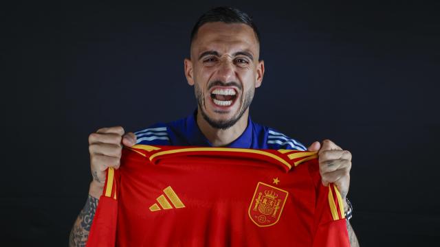 Joselu Mato con la camiseta de la selección española de fútbol