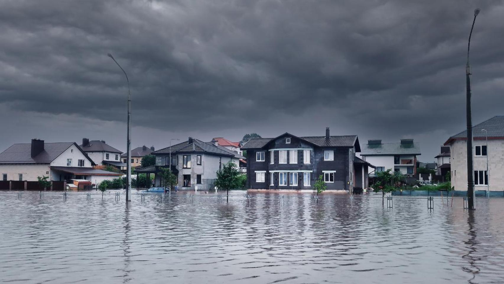 Imagen de casas inundadas.