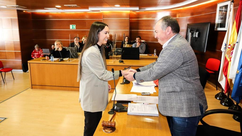 Toma de posesión de Cristina Pardo, concejala de Educación, Xuventude e Deportes del Concello de Culleredo