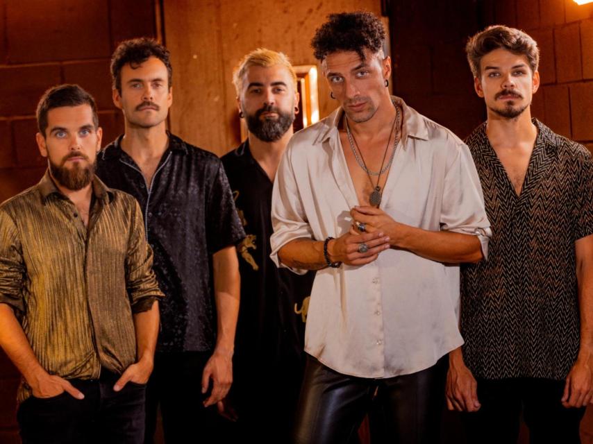 El grupo de música Shinova.