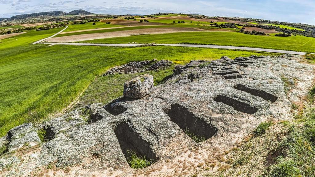 Necrópolis de la ermita de Ercávica.