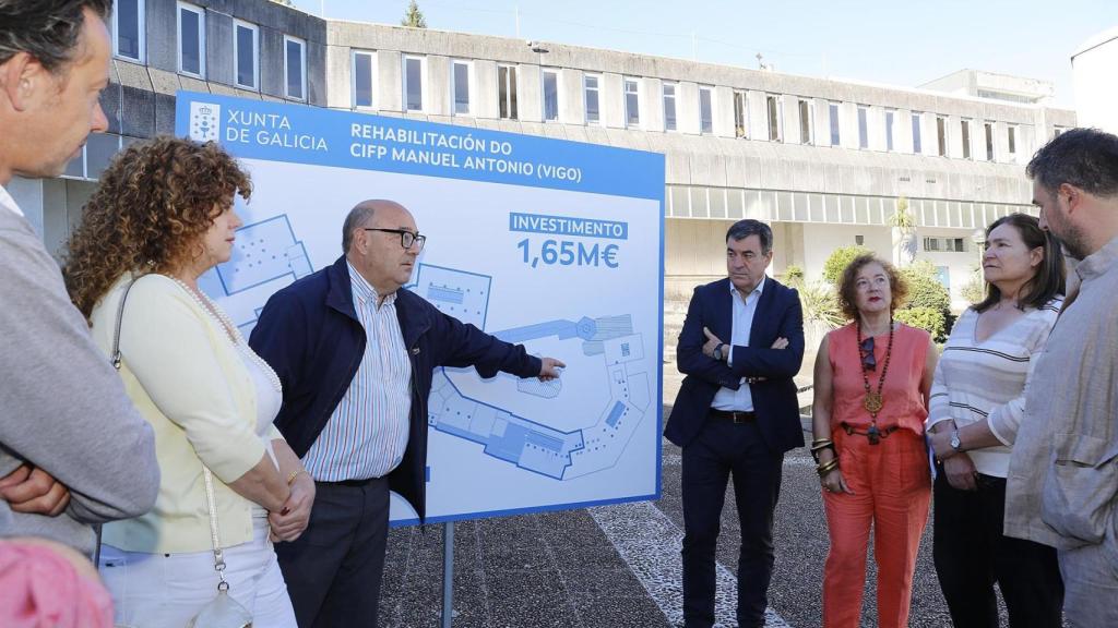 Visita del conselleiro de Educación al CIFP Manuel Antonio de Vigo.