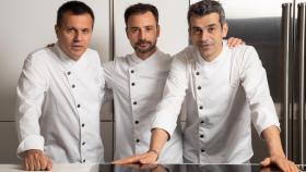 Oriol Castro, Eduard Xatruch y Mateu Casañas, dueños de Disfrutar, el mejor restaurante del mundo.