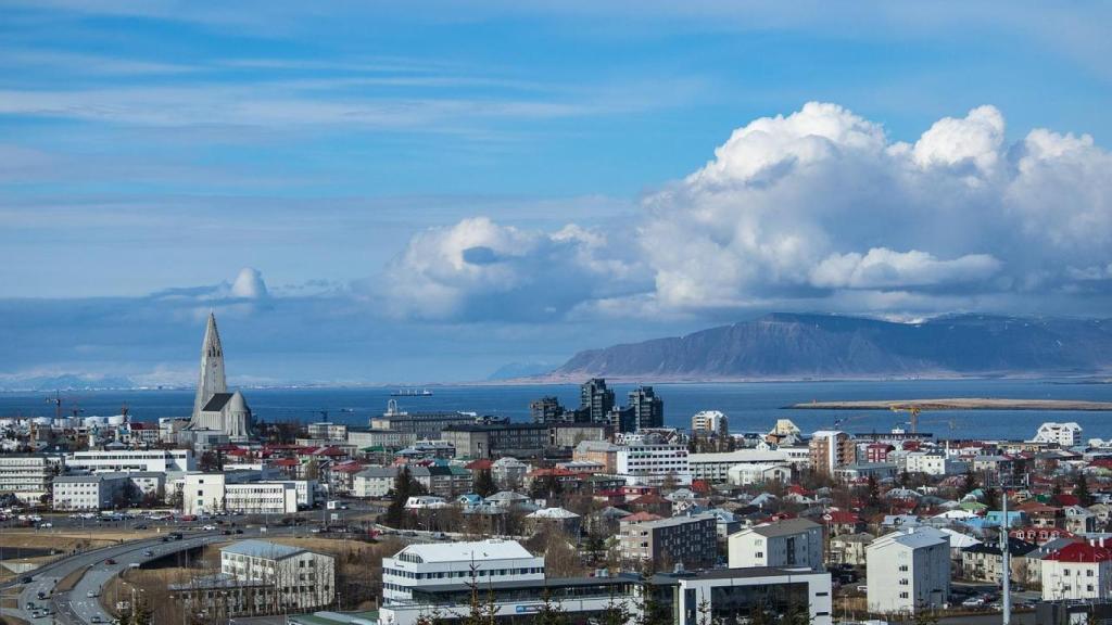 Reikiavik, capital de Islandia.